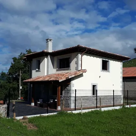 Casa El Caleru Tatil Evi *